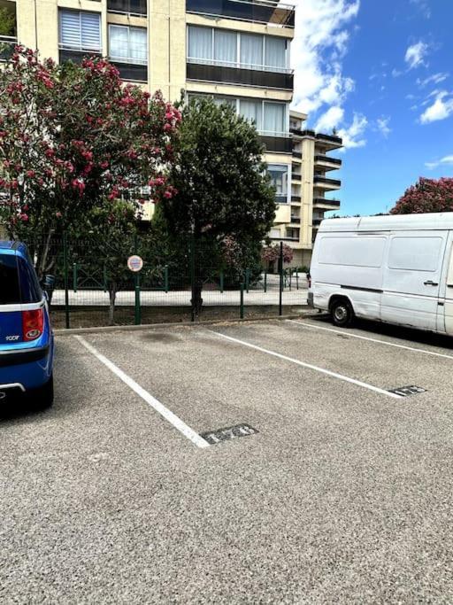 Appartement Cosy Calao - Parking Ferme Gratuit ペルピニャン エクステリア 写真